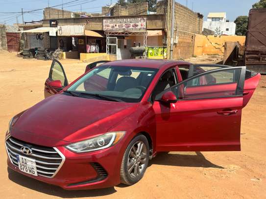 Hyundai Elantra 2017 image 4
