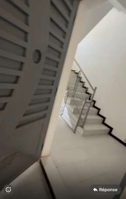 F3 A LOUER image 6
