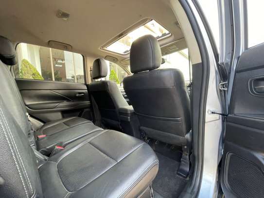 MITSUBISHI RVR image 11