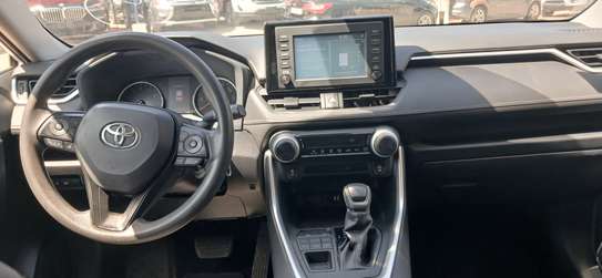 Toyota RAV 4 2019 image 4