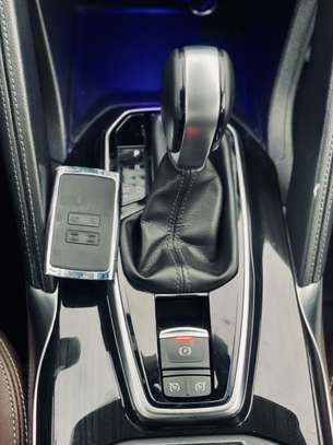 Renault image 14