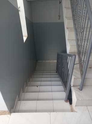 Appartement à louer à Mermoz image 3