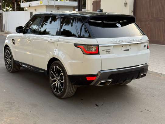 Range Rover Sport image 11