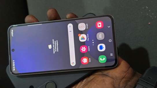 Samsung galaxy S24 FE 128GB 8GB ram image 3
