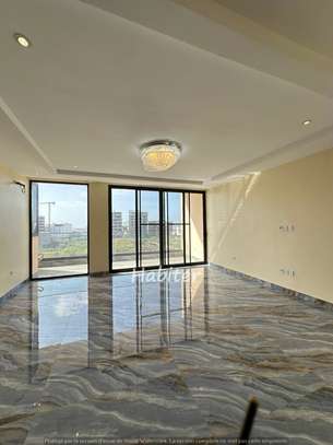 Appartements à louer aux almadies à la zone de recasement image 3