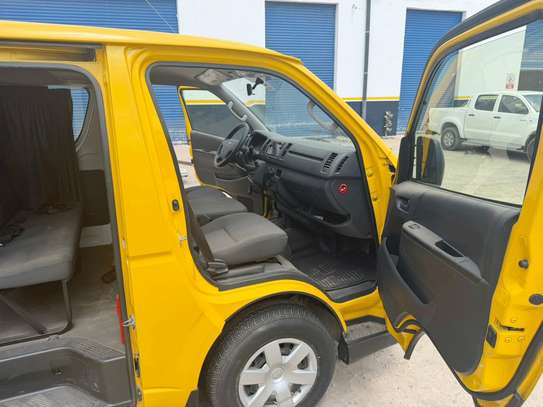 vends toyota hyace image 4