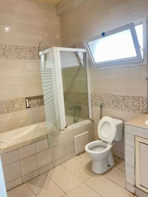 Magnifique appartement F4 à louer image 10