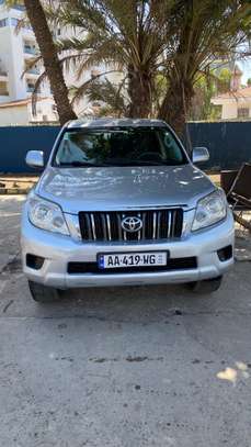 Toyota Prado image 3