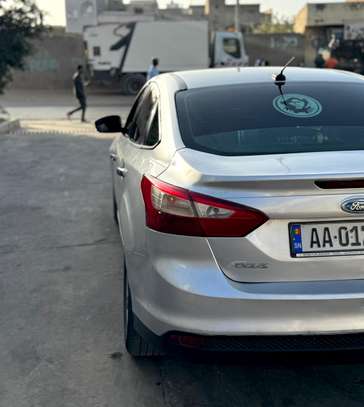 Ford Focus SE image 2