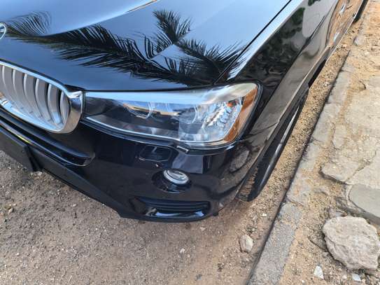 BMW X3 SUV SDrive 28i noir spacieux confort et puissance image 3