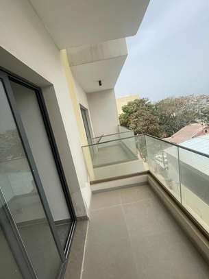 APPARTEMENT DE LUXE F4 au  Point E (DAKAR) image 2