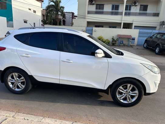 HYUNDAI TUCSON 2012 image 2