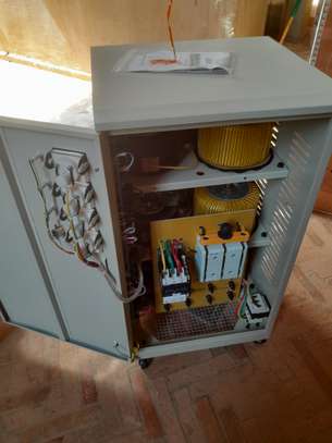 Régulateur Sako 30kva triphasé image 2