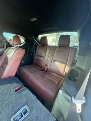 Mazda CX-9 Signature image 6