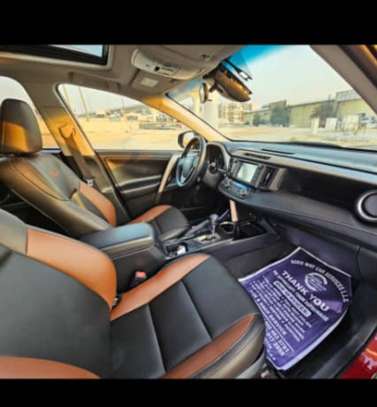 Toyota Rav4 2018 full options image 4