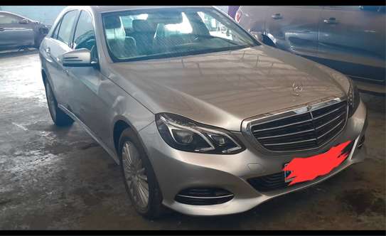 MERCEDES E 200 image 1
