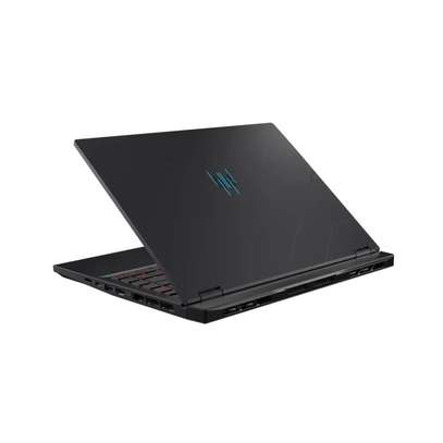 Acer Predator Helios 14 RTX 4070 image 3