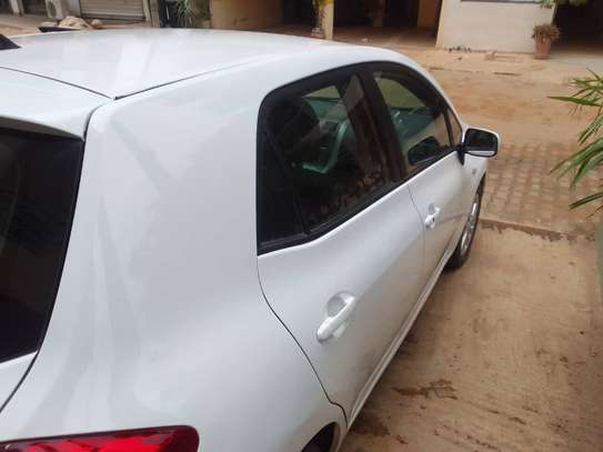 TOYOTA AURIS image 4
