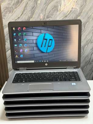 HP portable gris argenté performance et mobilité image 5
