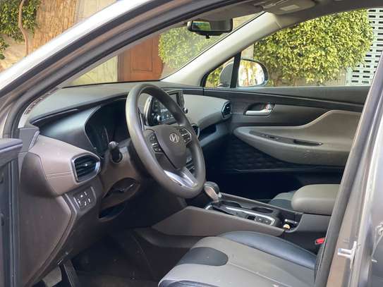 Hyundai Santa Fe 2019 image 12