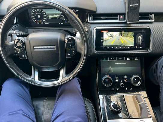 RANGE ROVER VELAR image 10