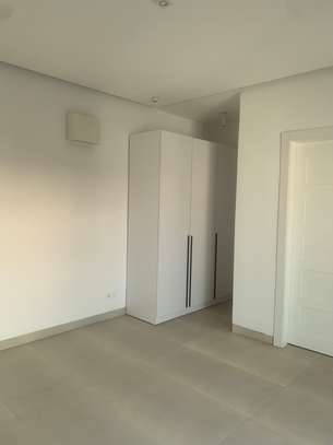 Magnifique Appartement à louer à yoff image 3