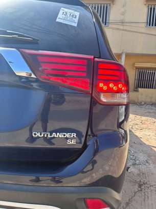 MITSUBISHI OUTLANDER 2019, 7 places image 9