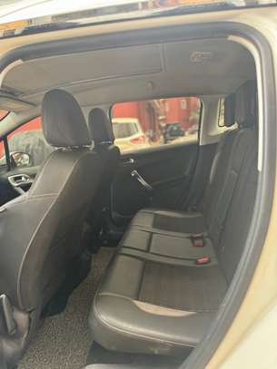 Peugeot 2008 image 4