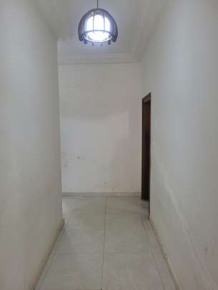 Trois chambres à louer par mois image 11