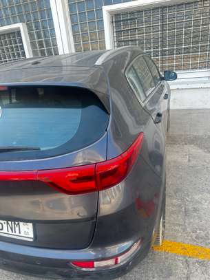 Kia Sportage SUV compact gris 5 portes image 5