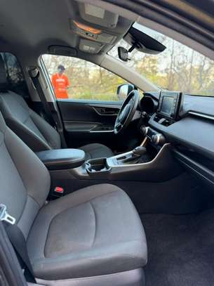 Rav4 2021 image 6