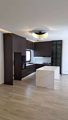 MAGNIFIGNE F4 A LOUR A NGOR ALMADIES image 3