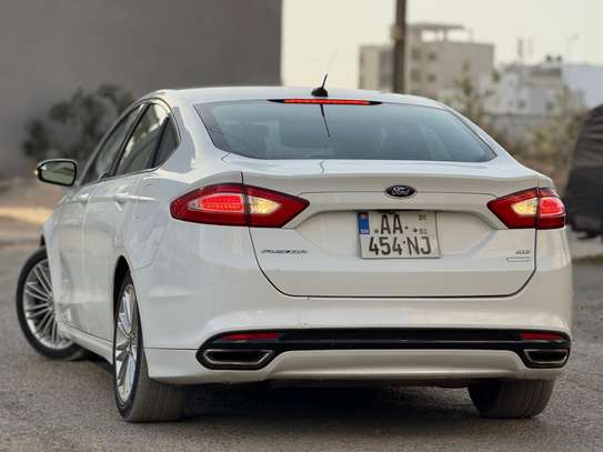 Ford fusion image 11