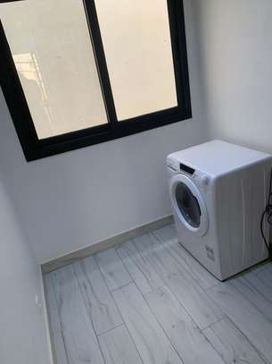 Tres bel Appartement à louer à Ngor image 6