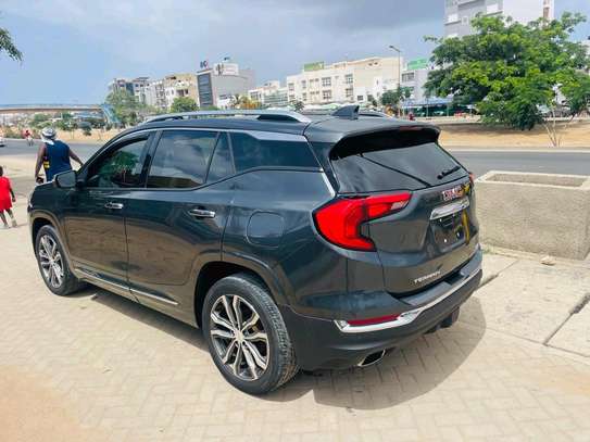 GMC Terrain Denali image 4