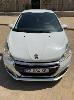 Peugeot 208 2017 image 1