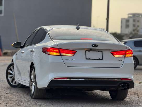 Kia optima S image 9