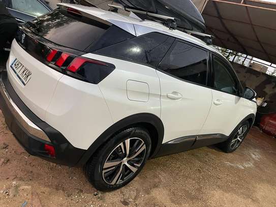 PEUGEOT 3000 2018 image 3