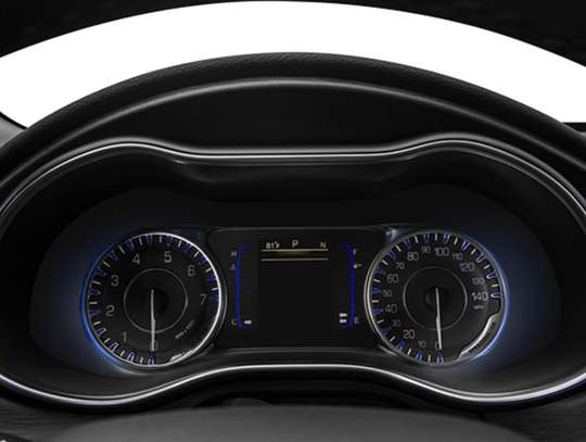 CHRYSLER 200 image 4