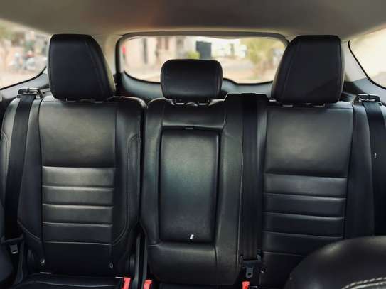 A vendre Ford escape titanium image 11