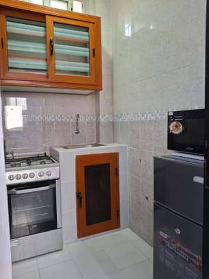 STUDIO MEUBLÉ À LOUER image 10