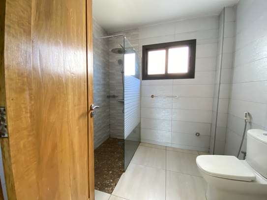 Grand appartement 3 chambres à la Zone A/Point E image 6