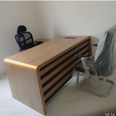 Table de bureau avec retour image 5
