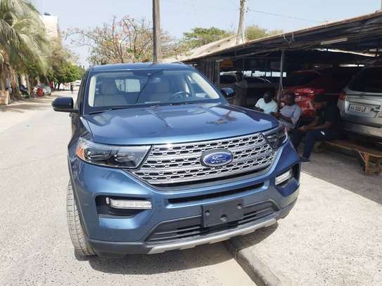 Ford explorer limited 2021 image 2