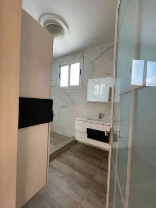 F4 à louer à sacré cœur 3 en duplex terasse privée image 12