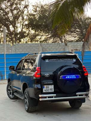 TOYOTA PRADO Land Cruiser image 5
