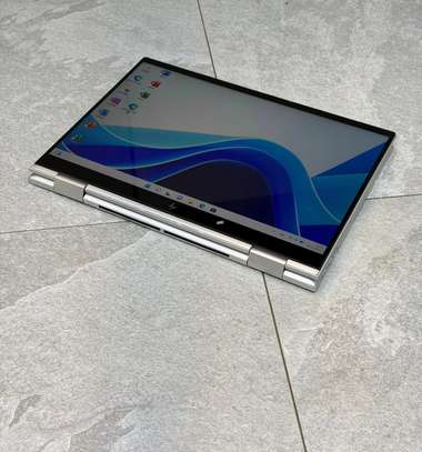 HP ELITEBOOK 1030 G4 X360 image 3