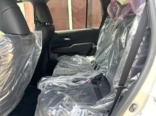 Toyota land cruiser VX image 11