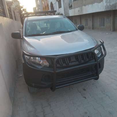 MITSUBISHI L200 2017 image 1