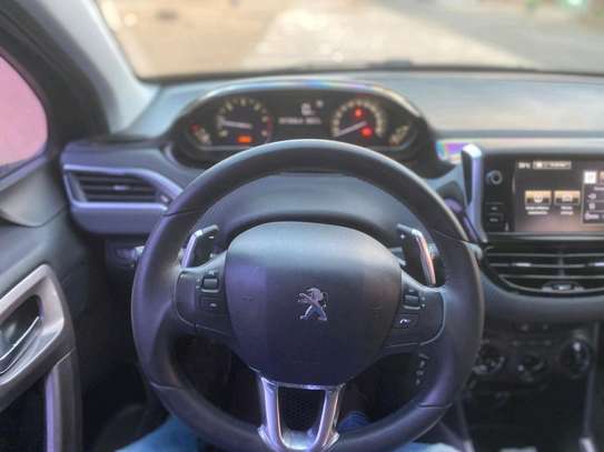 Peugeot 2008 2016 image 7